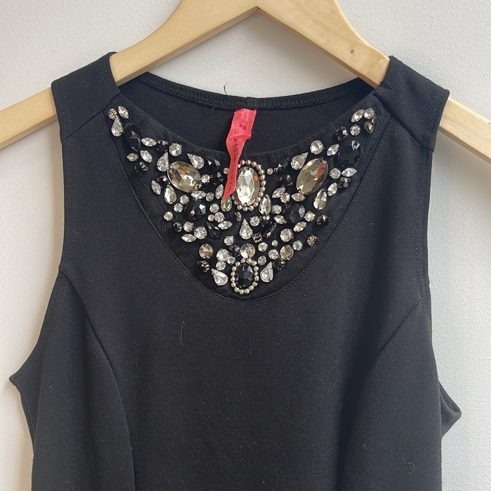 Eight Sixty Embellished Dress Size XS - Picture 5 of 10